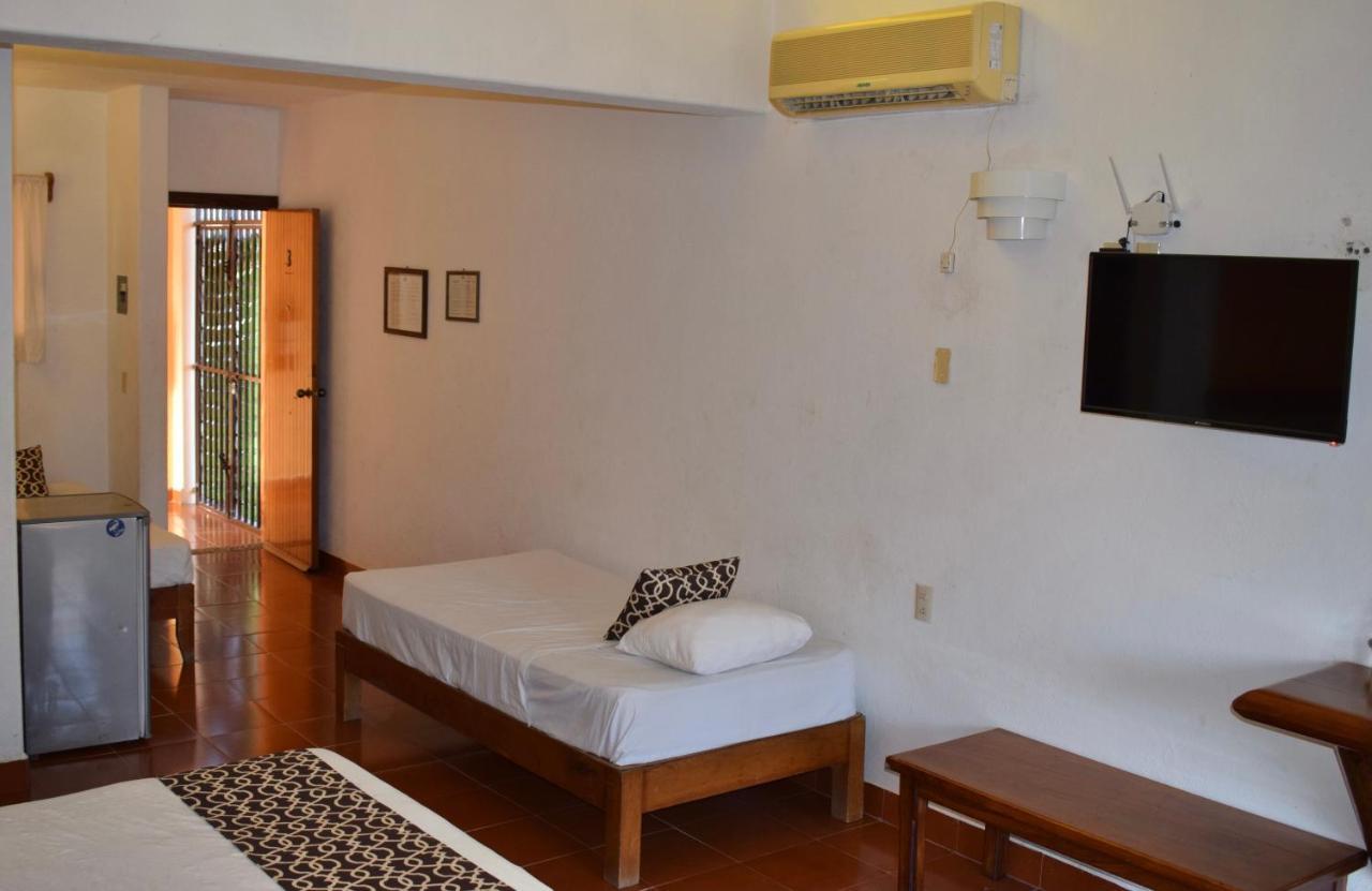 Hotel Casa Arena Zihuatanejo Eksteriør bilde